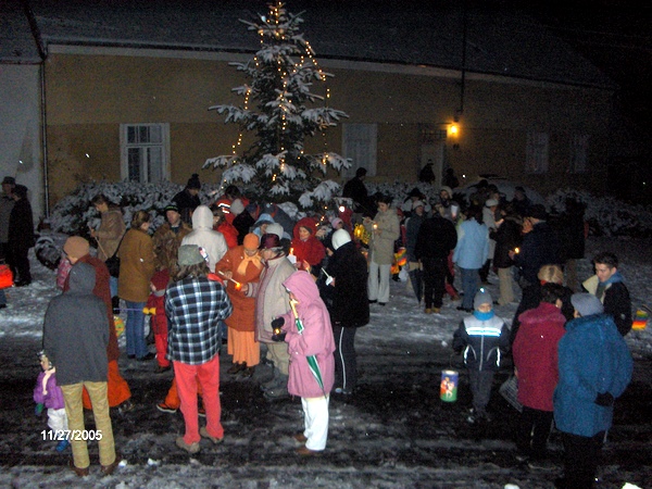 Společné rozsvícení lampiónků